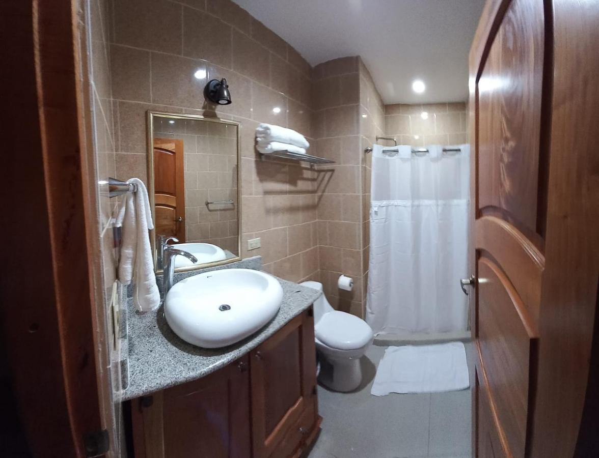 Gran Hotel Victoria Rivas Bagian luar foto